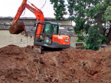 Limpeza de Terreno - Remoção de material para Bota Fora